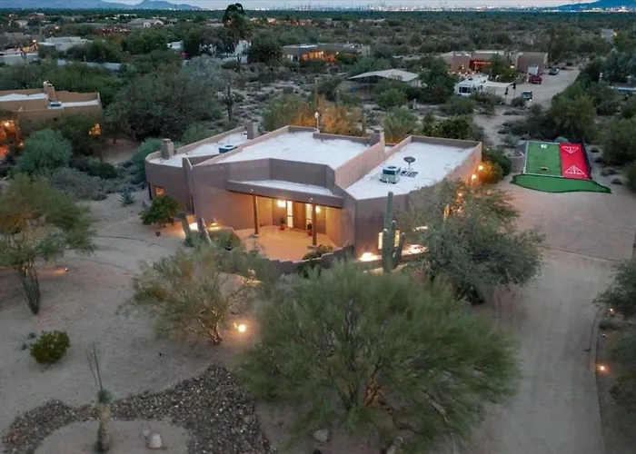 Desert Hideaway Shuffleboard Court Golf Billiards Holiday home Scottsdale